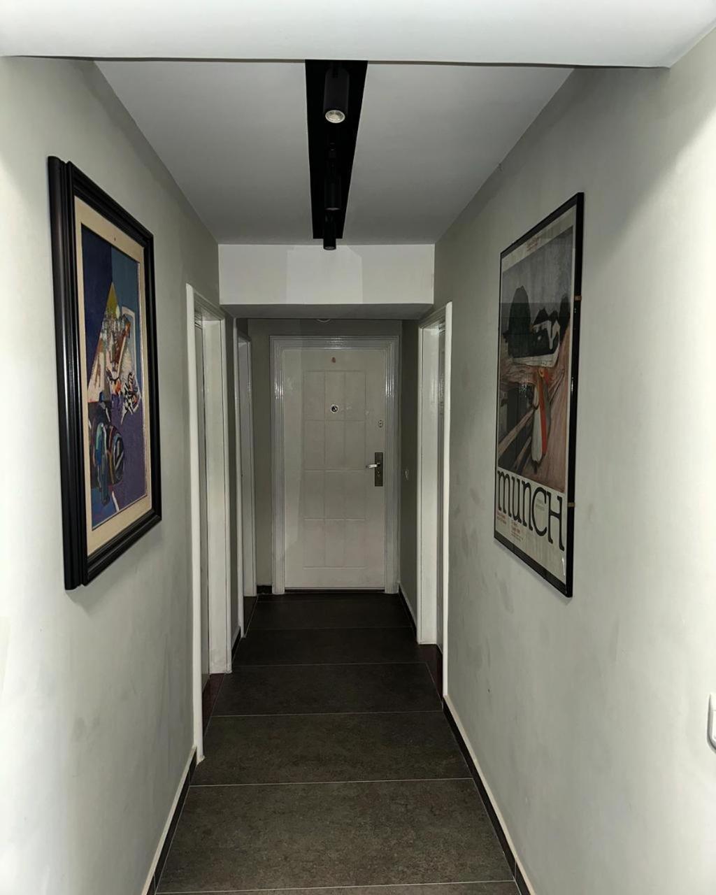 Vlorë Hotel Her מראה חיצוני תמונה